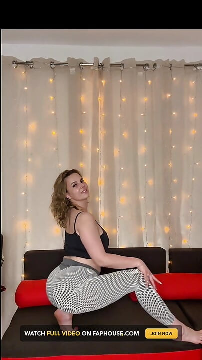 Tachinare Twerk în colanți