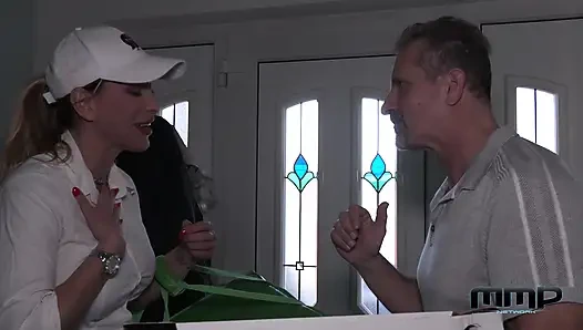 Seksi pizzacı piliç eve