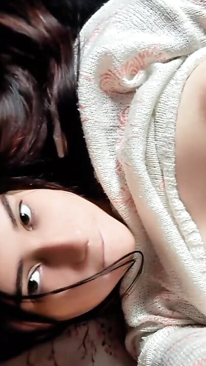 Porn actress gomez masturbates
