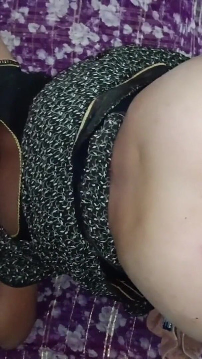 زوجة أول مرة مع رجل آخر وضعية رعاة البقر سخيف | مقطع 2