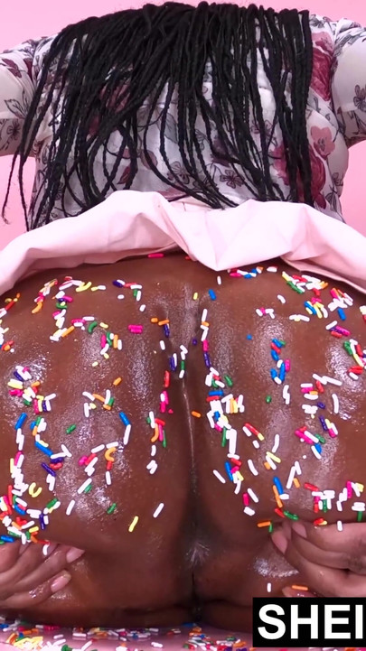 Memorable moment from "Winking My Filthy Ass Bubble Butt, Shaved Pussy, And Tight Anus Closeup After Sprinkling Sweets"