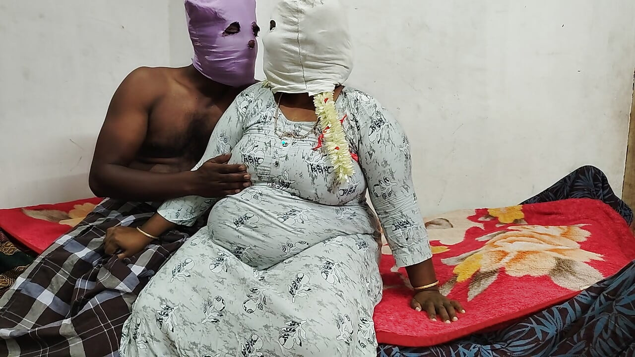 Indian aunty hard fucking in pusssy big black cock