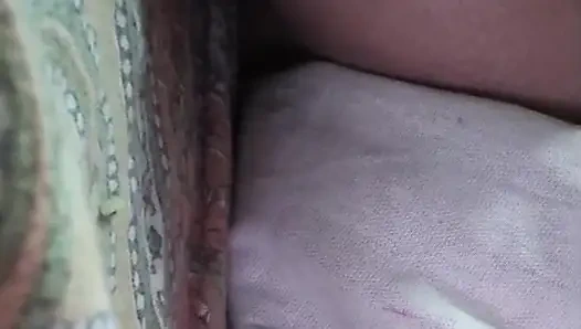 Lamenor gırtlağına kadar sikiliyor ve değerli ağzına boşalıyor