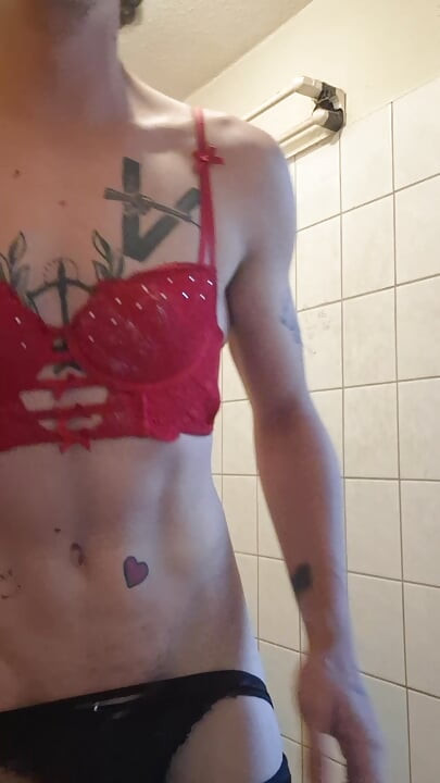 Esticamento anal e comer porra