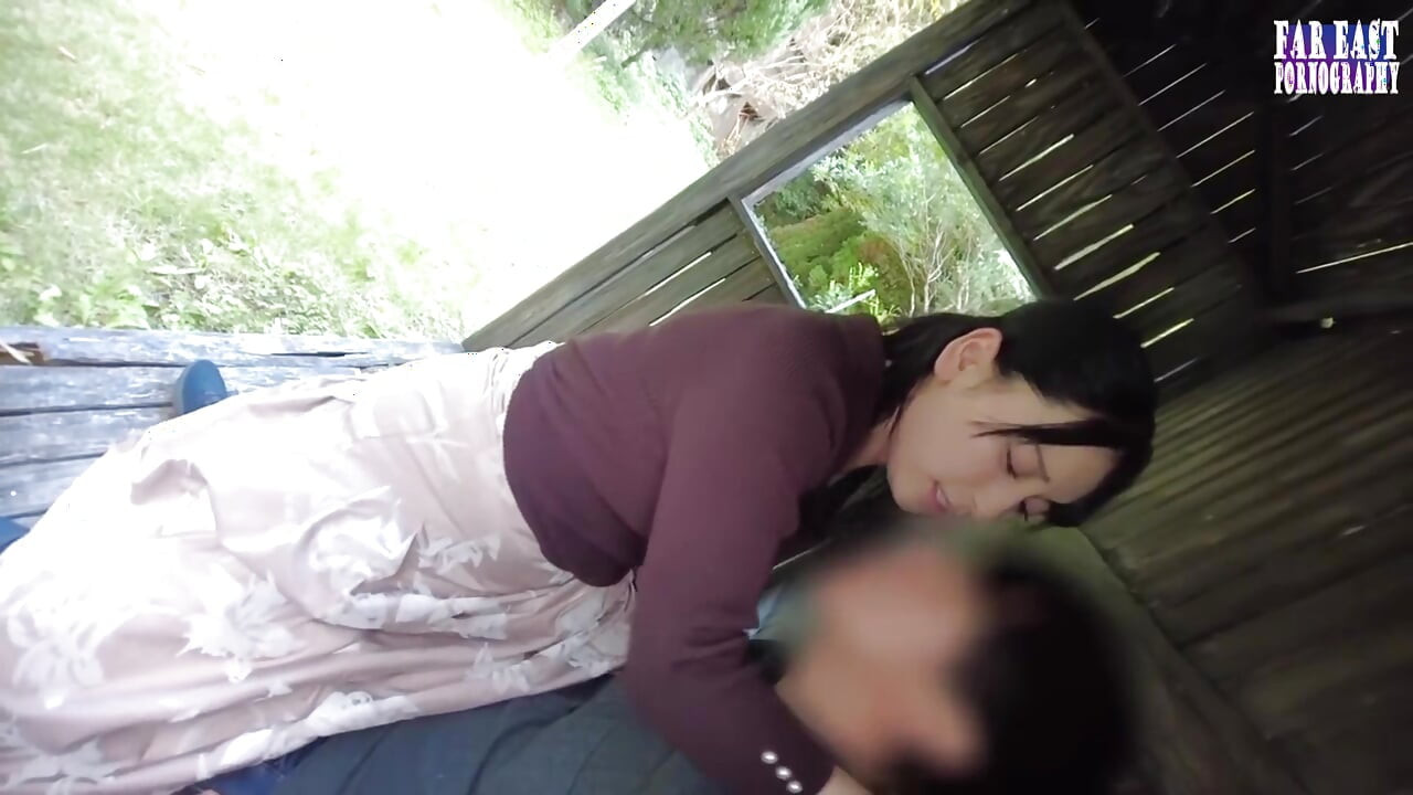 裙子侧挑逗, 在她沉入的那一刻, 光滑的放荡变成了瞬间的高潮 - 2