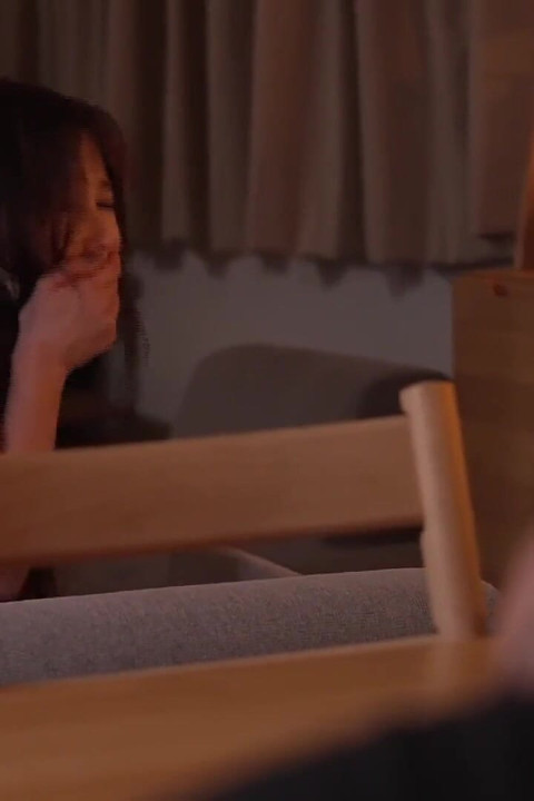 Hatano Yui - Traído em casa pelo subordinado do marido ... Traído