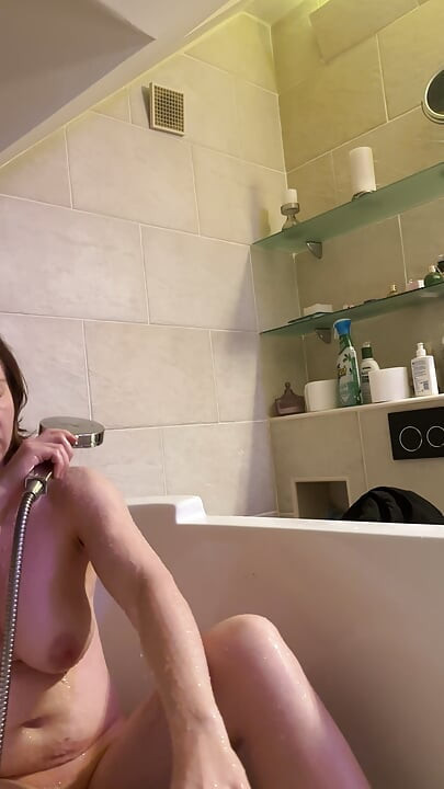 Store bryster og hårde brystvorter