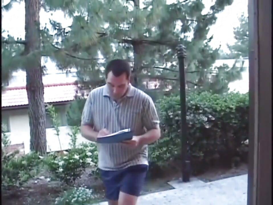 Blonde milf fucking in the garden (Full original movie)