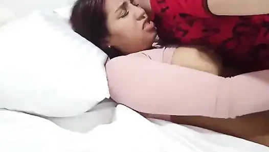 Я трахаю Cintia, которая хочет заплатить за ее колледж в Нью-Йорке