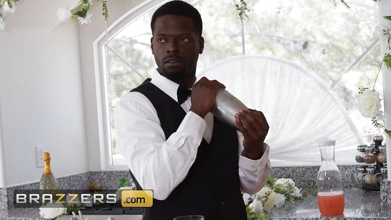 Bugün burada toplanıyoruz... Sikişmek için! Bölüm 2 Whitney Wright Brazzers