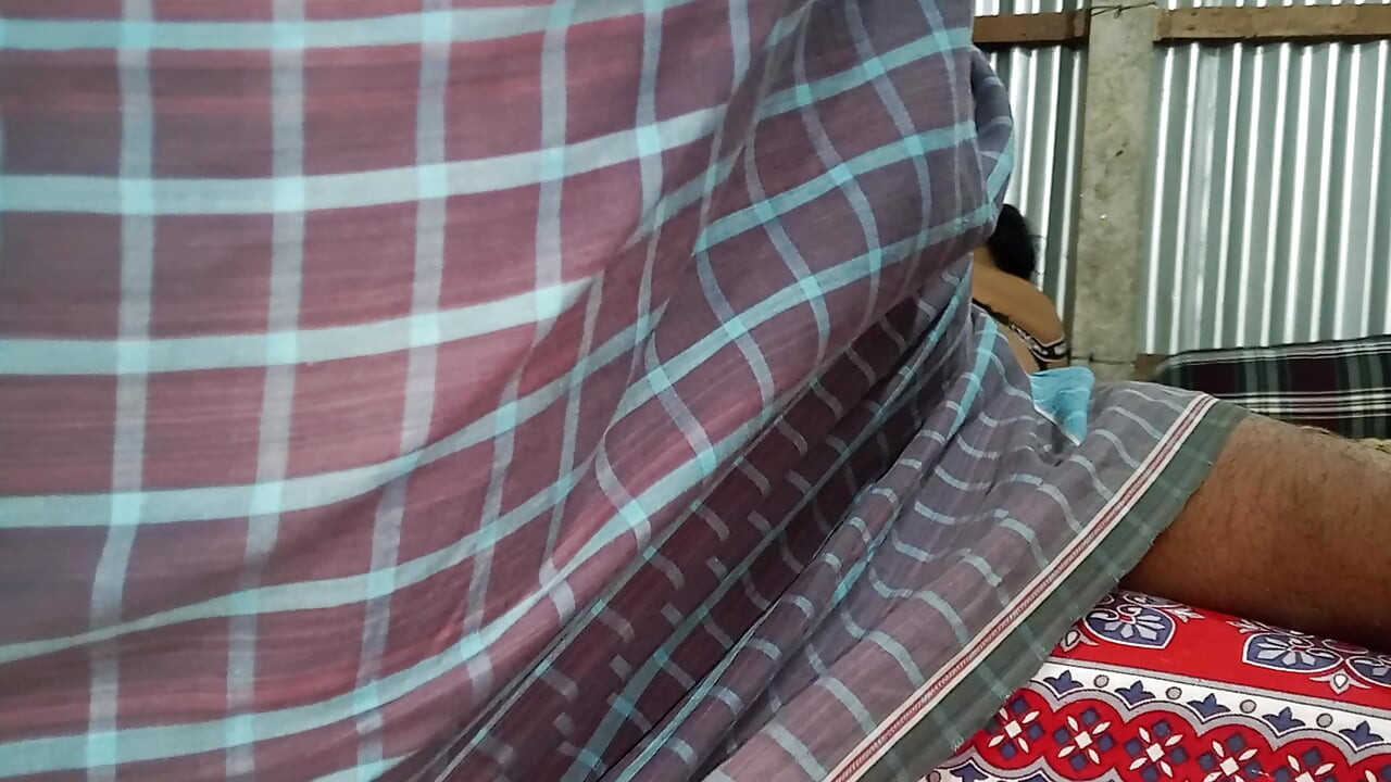 Minha madrasta com casa sozinha pela primeira vez em vídeos sensuais