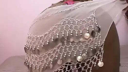 Guy lets this juicy ass black chick ride his hard cock