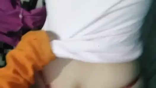 Kışın zengin afallarken sikişiyorum, öksürüğüm dinlenirken