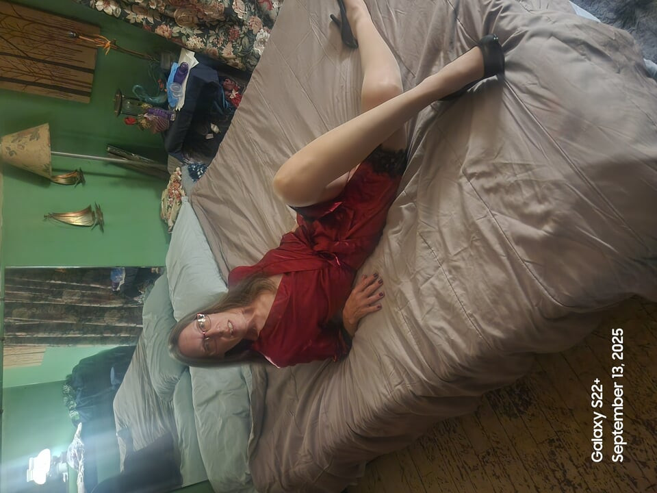 Goode Girl peeped masturbating for boyfriend Big Brit