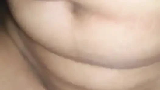 Gadis india berbagi momen spesial sama cowok ini