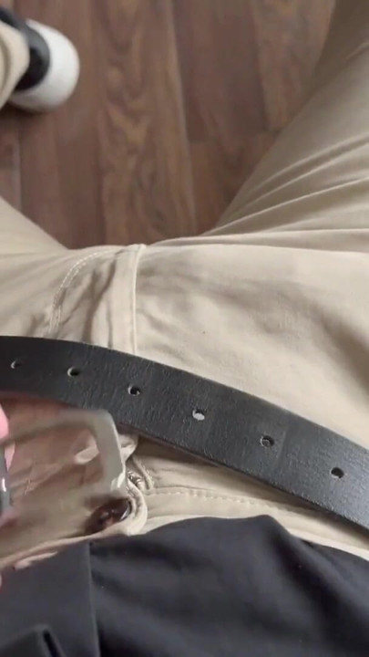 Alman patron işten sonra sert mastürbasyon yapıyor ve boşalıyor - PhantomGentx | Klip 1