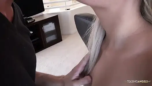 Tosh Locks трахают ее киску в хардкорной манере