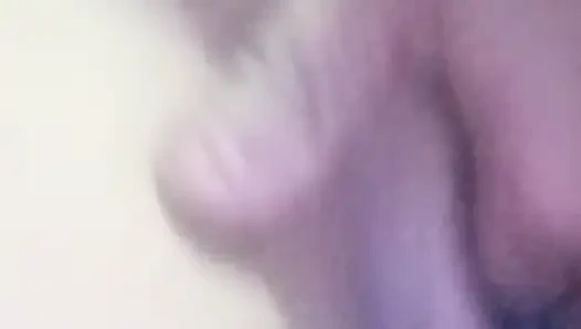 Мамта бхаби не чут мэйн унгли кар ке чут се пани некали