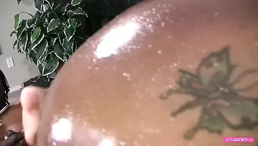 Big ass ebony slut gets her pussy screwed in doggy style pose