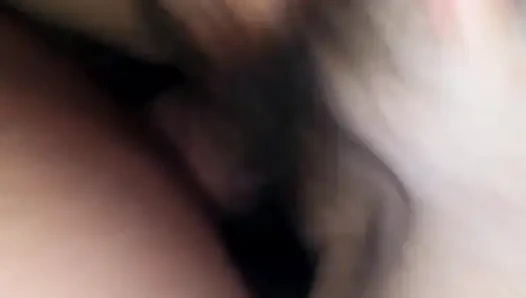Волосатая в домашнем видео от первого лица