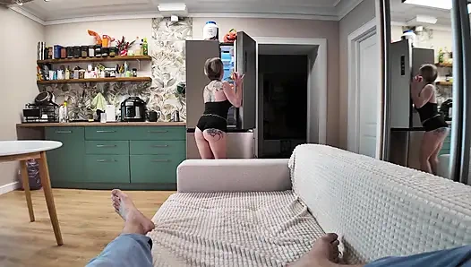 Washing the Refrigerator Ended in Fucking