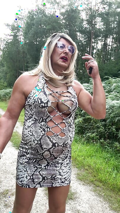 Sexy Crossdresser kellycd2022 in white animal print and pantyhose enjoying an afternoon drive