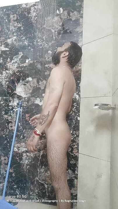 Indian Desi Gay enjoy shower with neighbour uncle and live friends