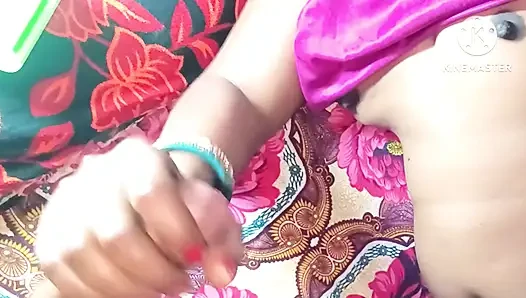 Desi bhabhi handjob