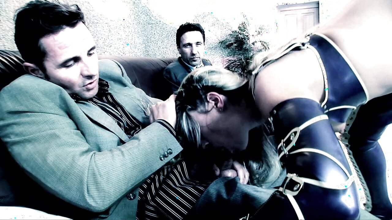 Super hete babes worden anaal geploegd