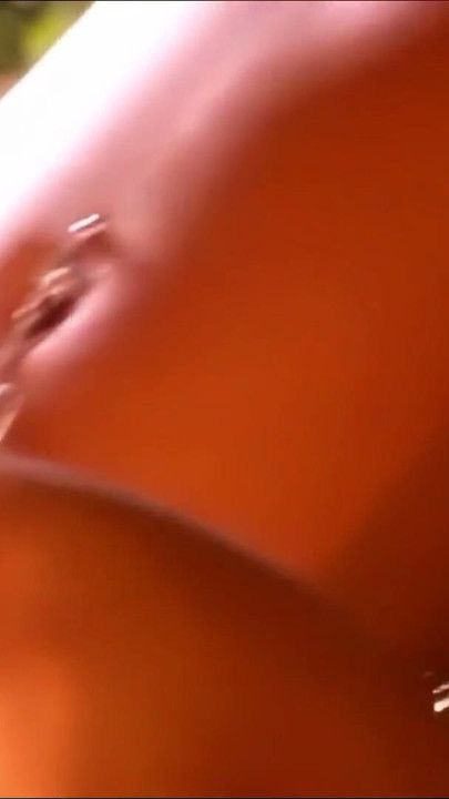 Sıkı Am Küçük Göğüs Egzotik Göbek Dansçısı İki Büyük Sikle Vahşi ve Seksi Üçlü Seks Partisinde Biniyor | Clip 3