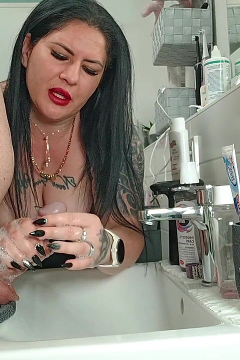 How to Wash Your Dirty Dick Properly!