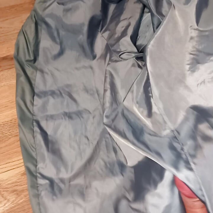 Menghisap sperma saya pada tembam tembam birunya