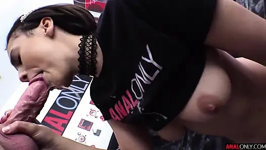 Violet ağzı açık bir tanrıça