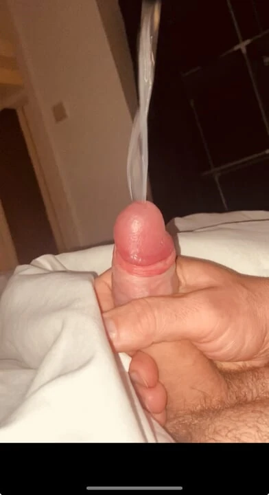 Horny daddy cumming all over the bed