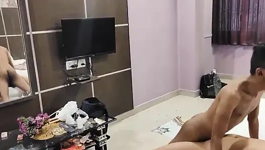 Üvey kız kardeş..