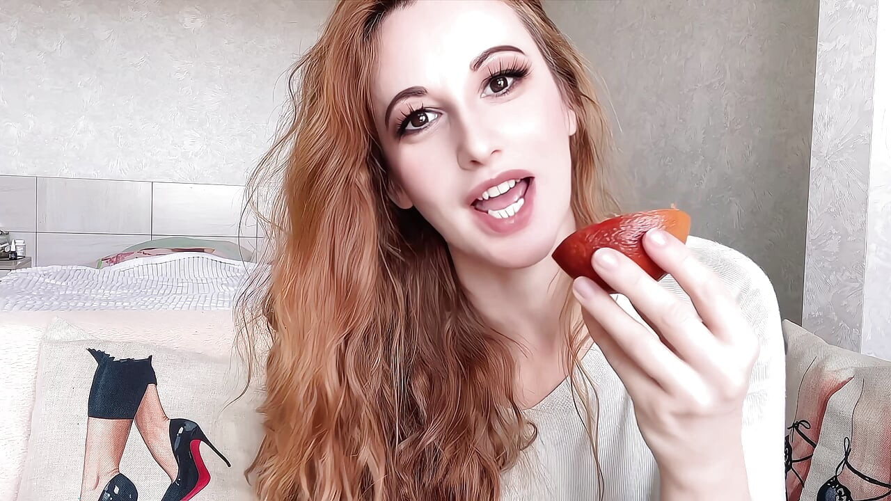 Yummy Orange Suck – Playful Tongue Tricks & Juicy Mess!