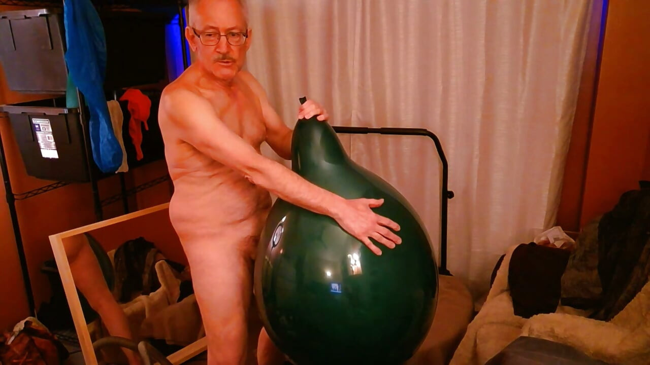 160) Big Round Balloon Fun Oct 2026