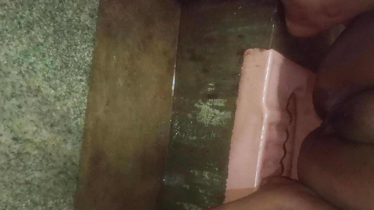 Moja seksi djevojka jebe se u kupaonici, slatka djevojka za tebe2