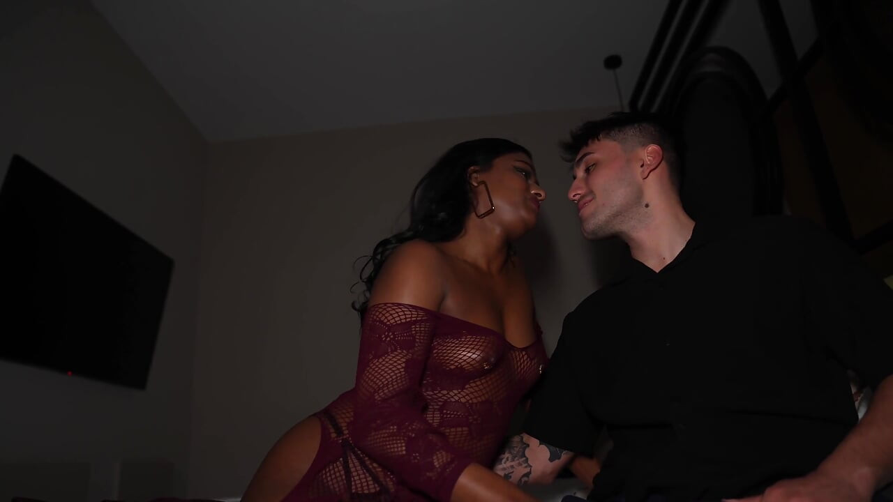 Exotic 18-year-old Girl Lets Me Break Her Pussy at Hotel