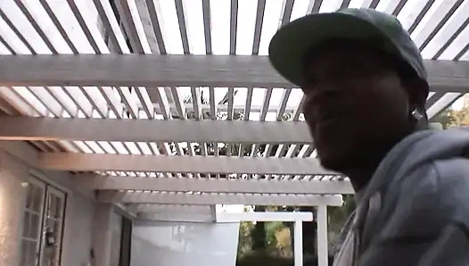 Член, который, когда входит, заставляет тебя открыть рот