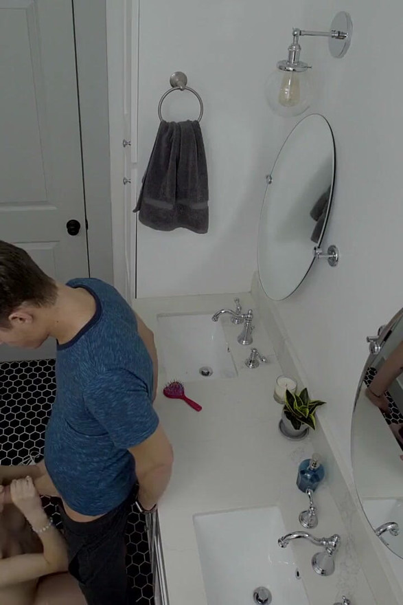 Caught by Mom - S7:e3