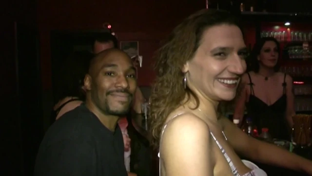 Partner swap in the swinger club! Milf is experiencing something completely new and is looking forward to a rain of cum!