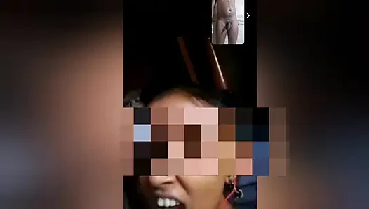 Секс по видеозвонку индийской бхабхи