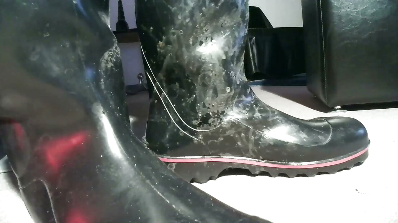 Nasty Bootlover Bessy