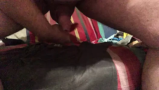 Arka kapı mastürbatör ve çok mükemmel bir handjob