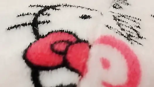 Gadis 18 tahun ngentot buah persiknya