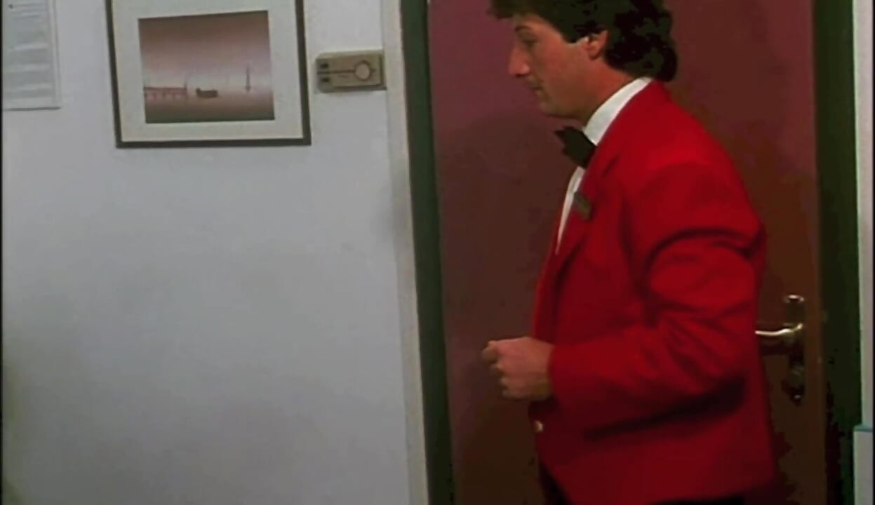 Room Service: a Waiter for 2 Cum-thirsty Sluts