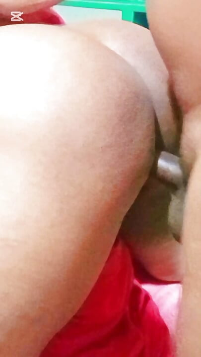 Beautiful stepmom show  her pussy and fuck.