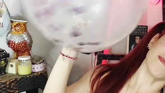 ShyyFxx reibt und knallt mit ihrem arsch auf!