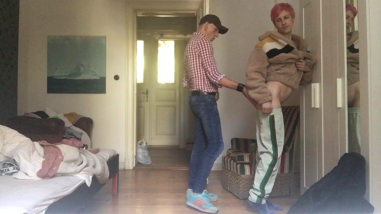 TWINK IS ALWAYS HUNGRY FOR RAW COCK